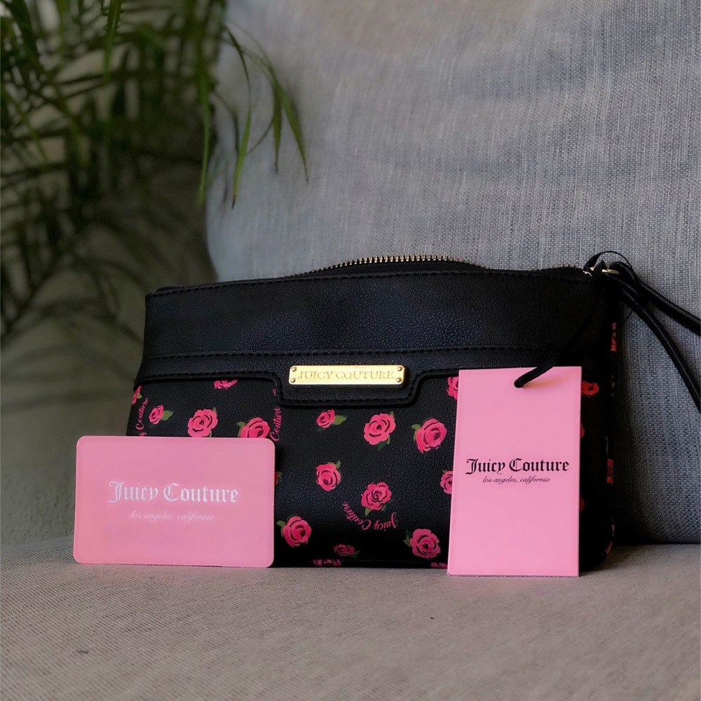 🆕Juicy Couture Disty Rose Promenade Wristlet